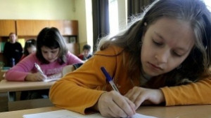 Четвъртокласниците на изпит по математика