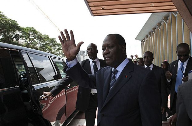 Аласан Уатара положи клетва като президент на Кот д'Ивоар