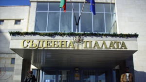 17годишен отива в затвора за кражби и грабежи
