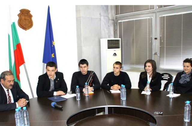 Община Видин смени кметския си екип за ден