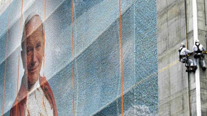 КГБ е планирало убийството на папа ЙоанПавел II и Лех