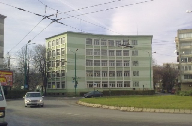 Училище „Цанко Дюстабанов отбелязва своя патронен празник