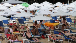 Вероятността за хладно и дъждовно време е помалка през юни