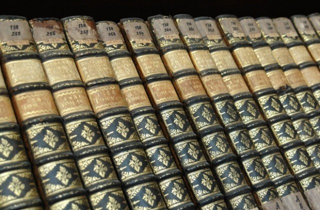 Галерия се превръща в детско царство