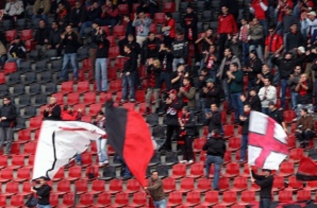 Локо Сф и Черно море ожесточиха битката за четвъртото място