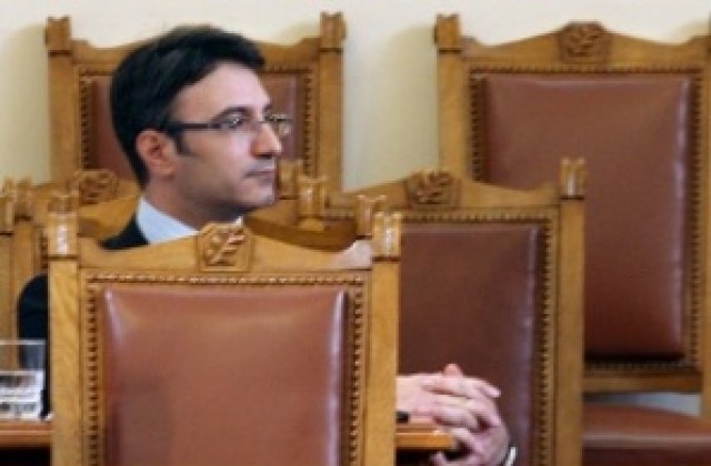Министър Трайков допусна, че България може да стигне оптимистичната прогноза за икономически ръст