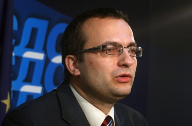 При ГЕРБ се получава преяждане с власт, смята лидерът на СДС