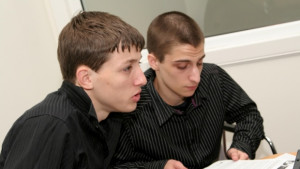 Варненци обраха наградите в европейско състезание по мениджмънт