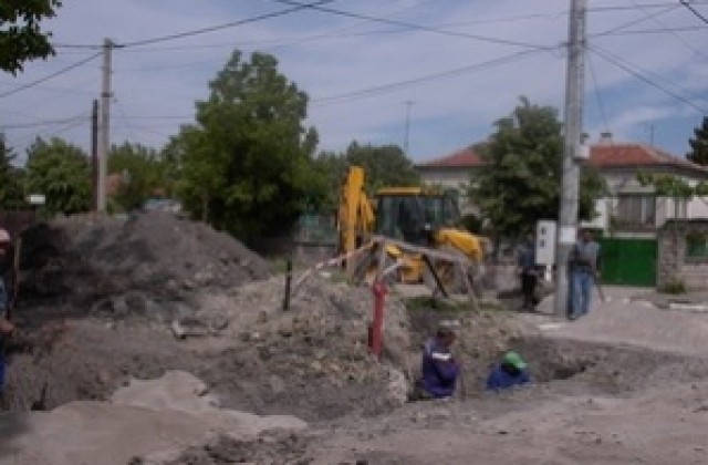Ремонтират улици в Нова Загора