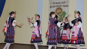 Празник на черешата и фолксъбор в Крепост
