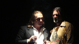 Посланик на Косово на театър във Враца