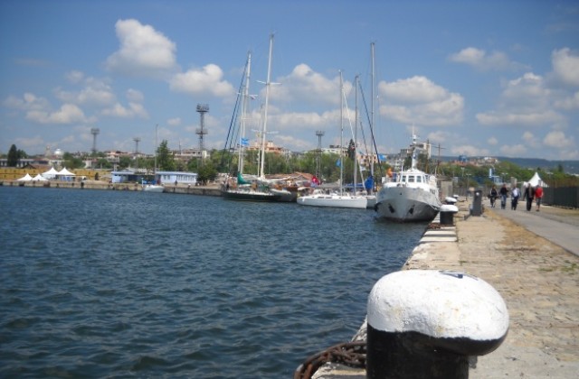 Ветроходи и яхти ще радват варненци на Празника на морето