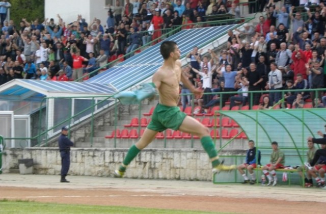 Сашо иска пет от пет