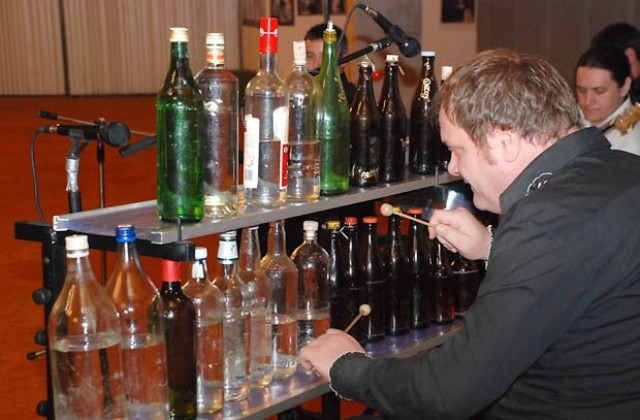 Врачани слушаха рок музика от... бутилки