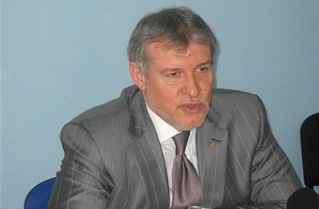 Обединението на десницата е изключително важно, смята Румен Христов