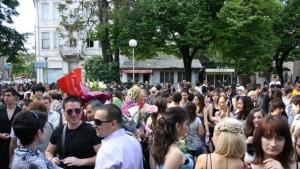 Абитуриенти обраха абитуриенти