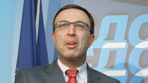 Обраха апартамента на бившия президент Петър Стоянов