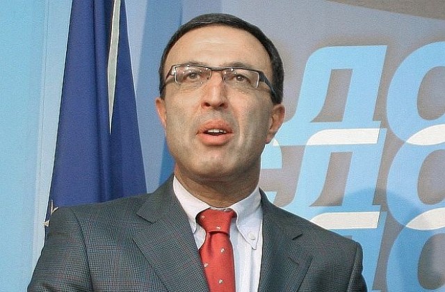 Обраха апартамента на бившия президент Петър Стоянов