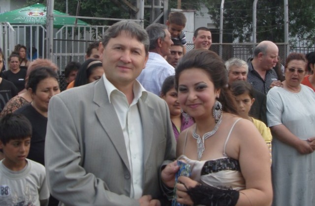 И ромската махала в Монтана изпрати абитуриенти