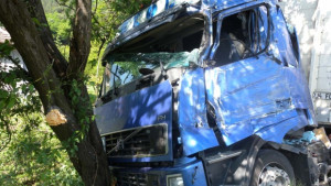 Катастрофа спря движението през прохода на Републиката