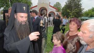 Митрополит Николай освещава Възнесение Господне в Злато поле
