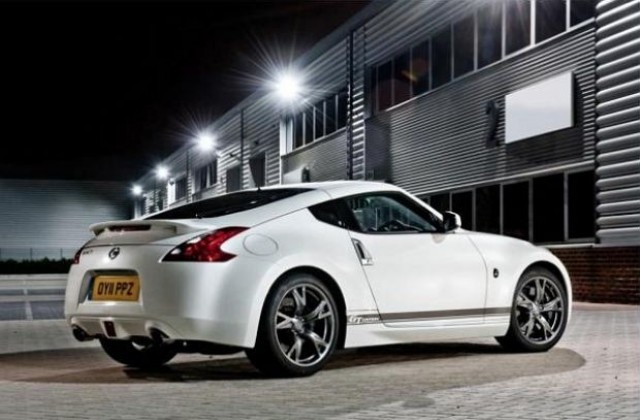 Nissan със спецверсия на спортното купе 370Z GT
