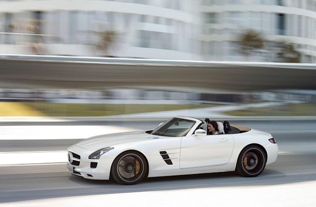 Mercedes показа SLS AMG Roadster