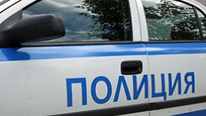Задържаха неправоспособен шофьор с 252 промила
