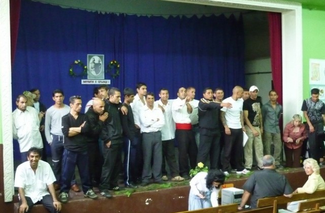 Приключи учебната година в затвора