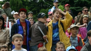 30 студентидоброволци помагаха на деца от социални домове
