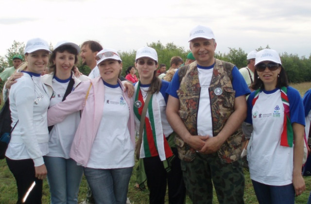 Екип от областната управа се включи в похода