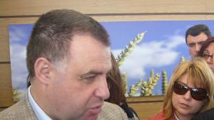 Найденов Краставиците са оневинени за заразяването с ешерихия коли