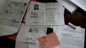 Задържаха фалшификатор на документи валидни в ЕС
