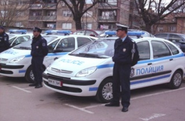 Деца ще опознават работата на полицаите