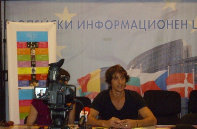 Спектакъл на открито предлага театралния фестивал