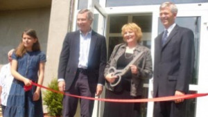 Американският посланик откри дом за младежи в село Боровци