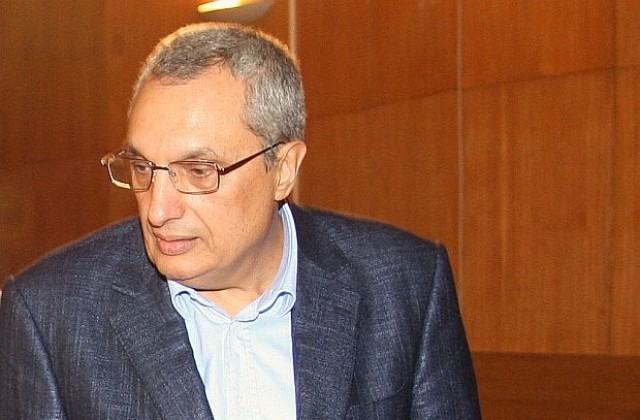 Сините искат оставката на социалния министър Тотю Младенов