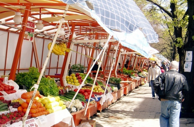 Данъчни погнаха зеленчуковите борси