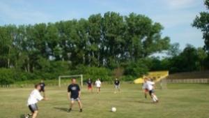 8 отбора в V я ротариански футболен турнир