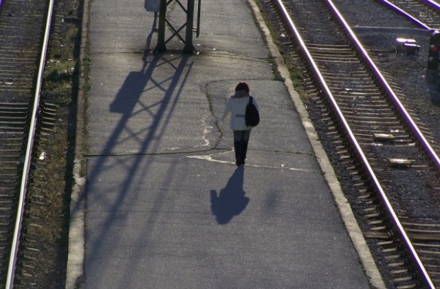 Влак прегази самоубиец