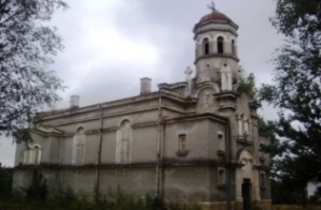 Църквата в Бабово става на 100 години