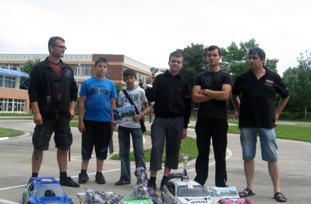 Шест медала за врачанските автомоделисти