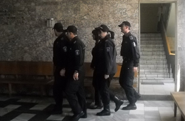 Учителката, обрала банка, с окончателна условна присъда