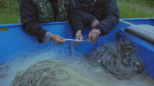 400 метра бракониерски хрилни мрежи са иззети от яз Ал