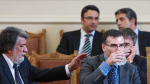 Дянков Не се справяме с кризата Празни приказки