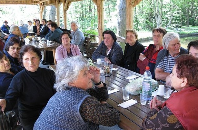 Пенсионери от община Банско мериха сили в кулинарно състезание