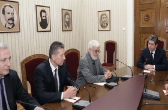 Регистър на дарителите на партии ще започне да действа преди изборите