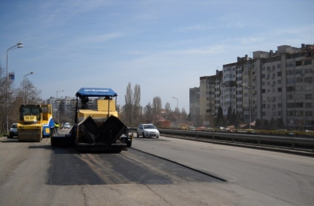 Глобяват фирма заради некачествен ремонт на улица