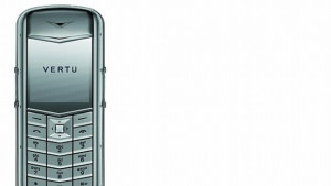 Vertu пусна телефон изработен от въглеродни влакна