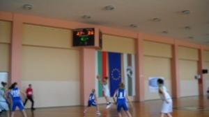 Победа за националките по баскет в третата контрола